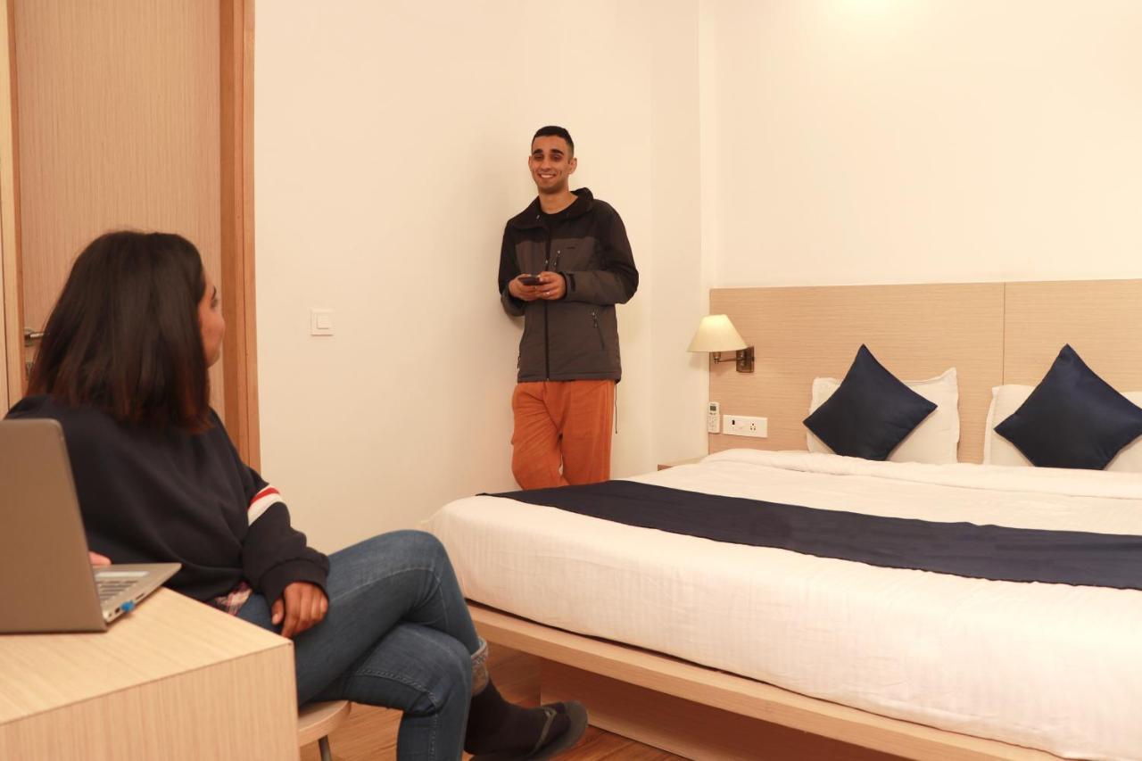 The Blue Jay Hostel - Dorms & Rooms Rishīkesh Εξωτερικό φωτογραφία